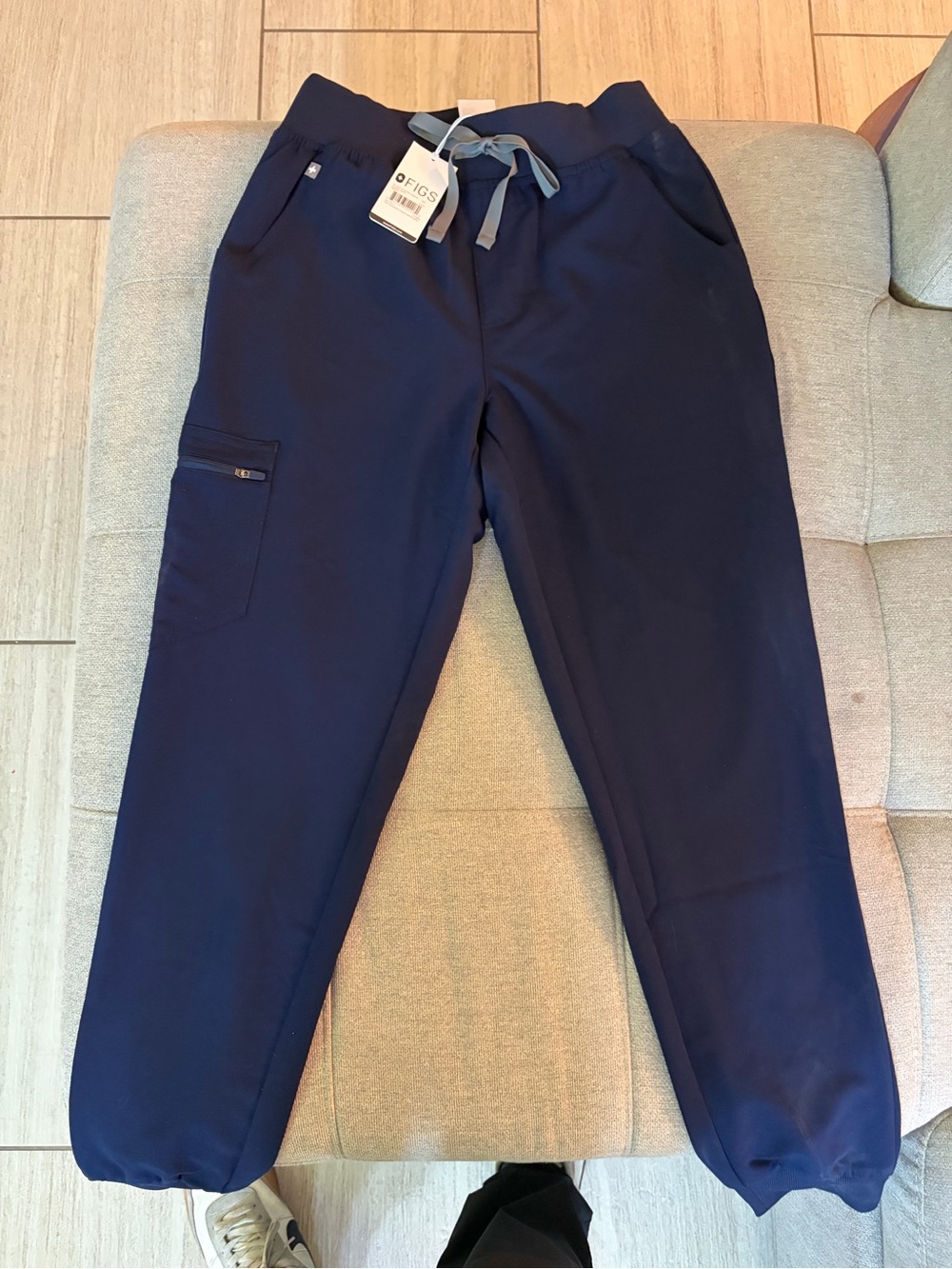 Figs Navy Jogger Sweatpants with Contrast Gray Drawstring